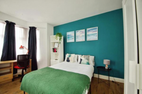 The Green Garden House near Tottenham Stadium Alexandra Palace Finsbury P